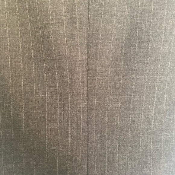 Gentleman’s 2 Piece Suit. Izod. - Picture 12 of 13